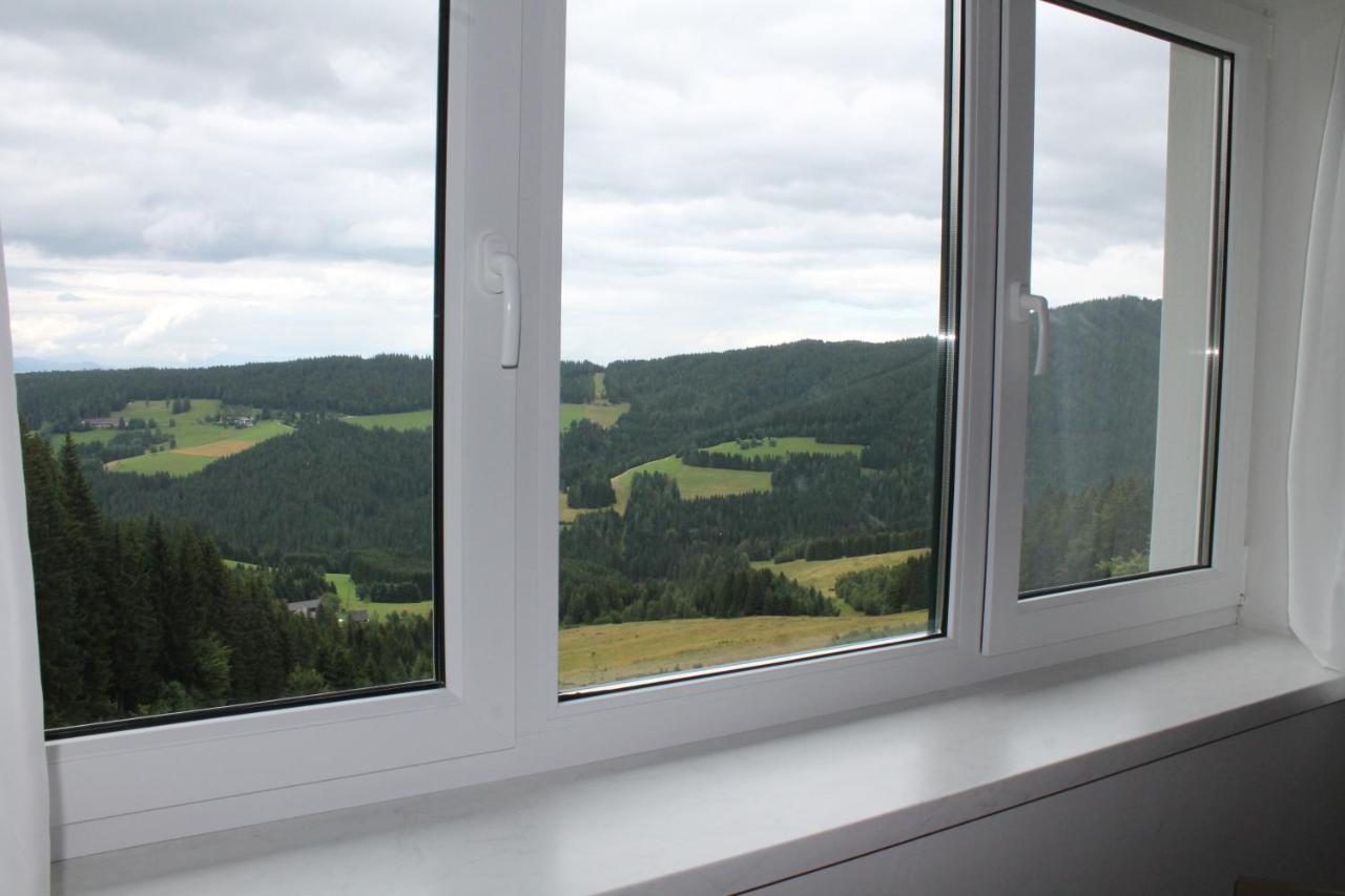 Gaestehaus Hebalm, Family & Friends Auf 900 M2 Wohnflaeche Erleben, Alleinnutzung Moeglich Pack 外观 照片