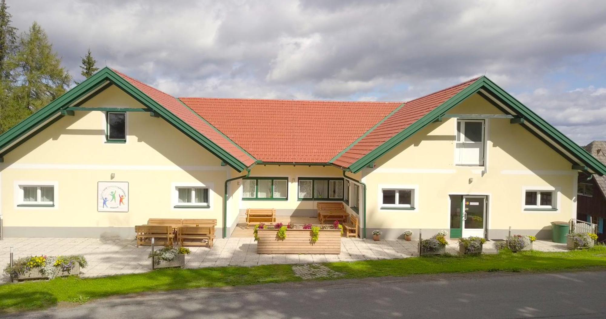 Gaestehaus Hebalm, Family & Friends Auf 900 M2 Wohnflaeche Erleben, Alleinnutzung Moeglich Pack 外观 照片